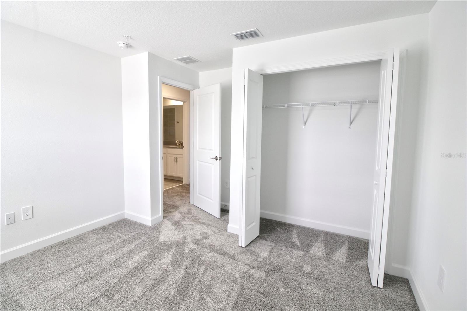 11425 LISTENING DR, ORLANDO, FL, 32832