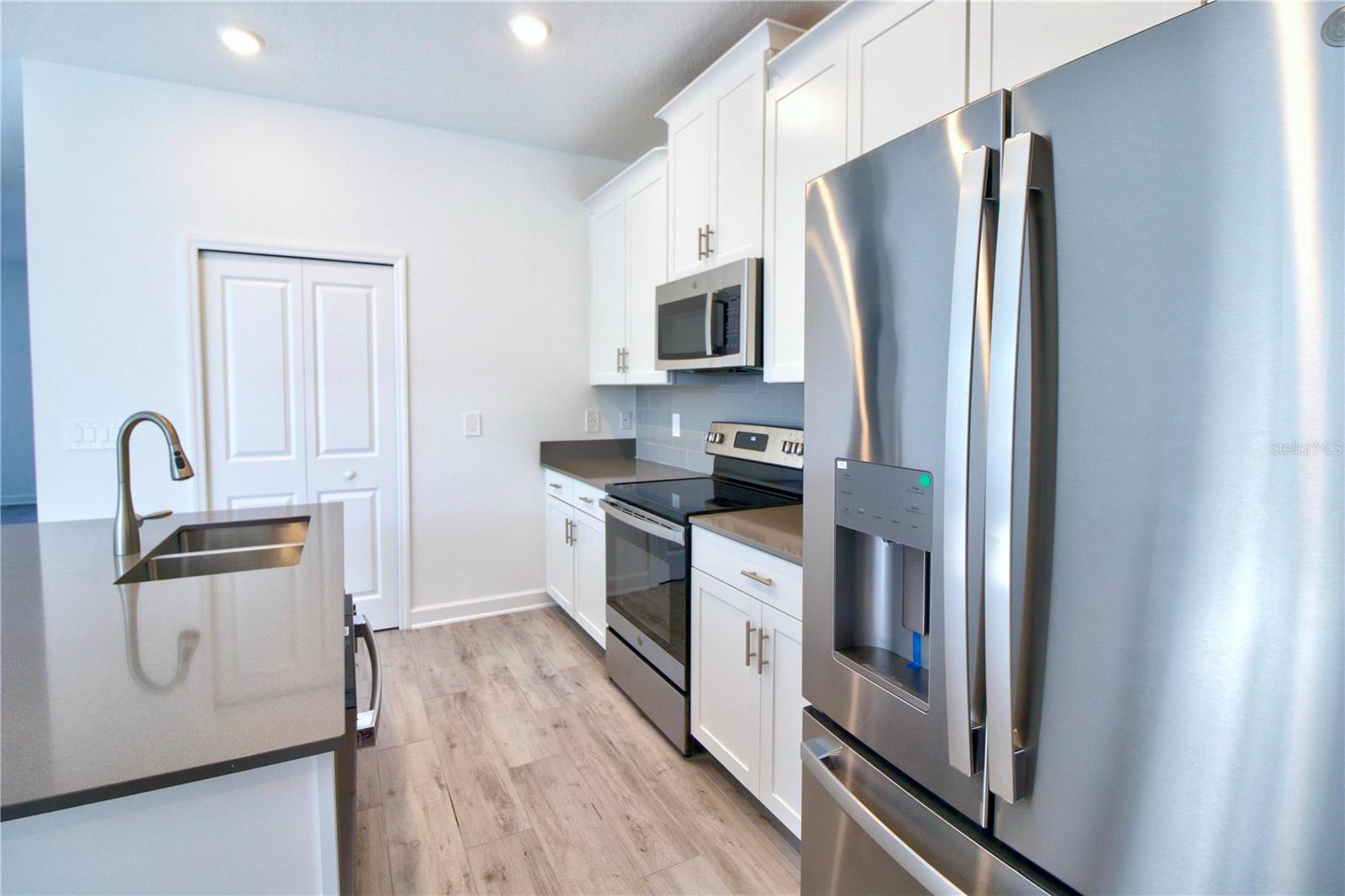 11425 LISTENING DR, ORLANDO, FL, 32832