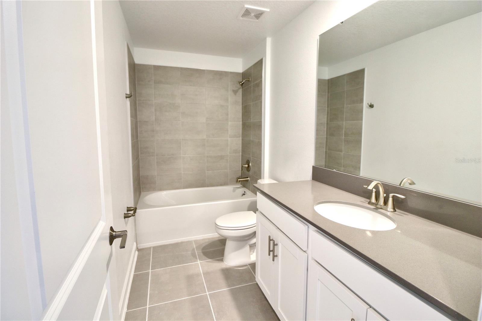 11425 LISTENING DR, ORLANDO, FL, 32832