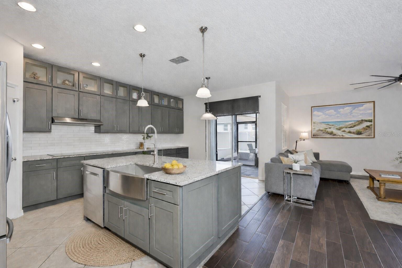 10335 SUMMER AZURE DR, RIVERVIEW, FL, 33578