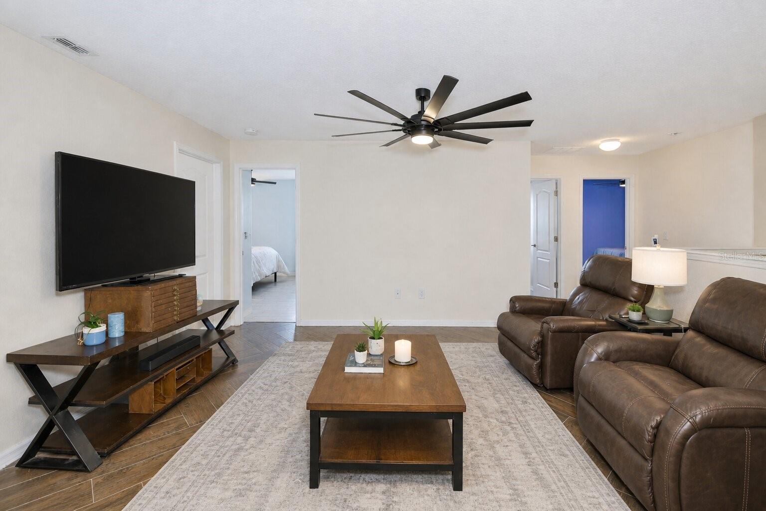 10335 SUMMER AZURE DR, RIVERVIEW, FL, 33578