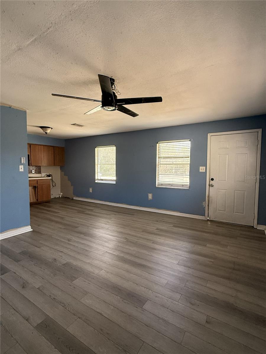 136 MYRTLE AVE, LAKE WALES, FL, 33898