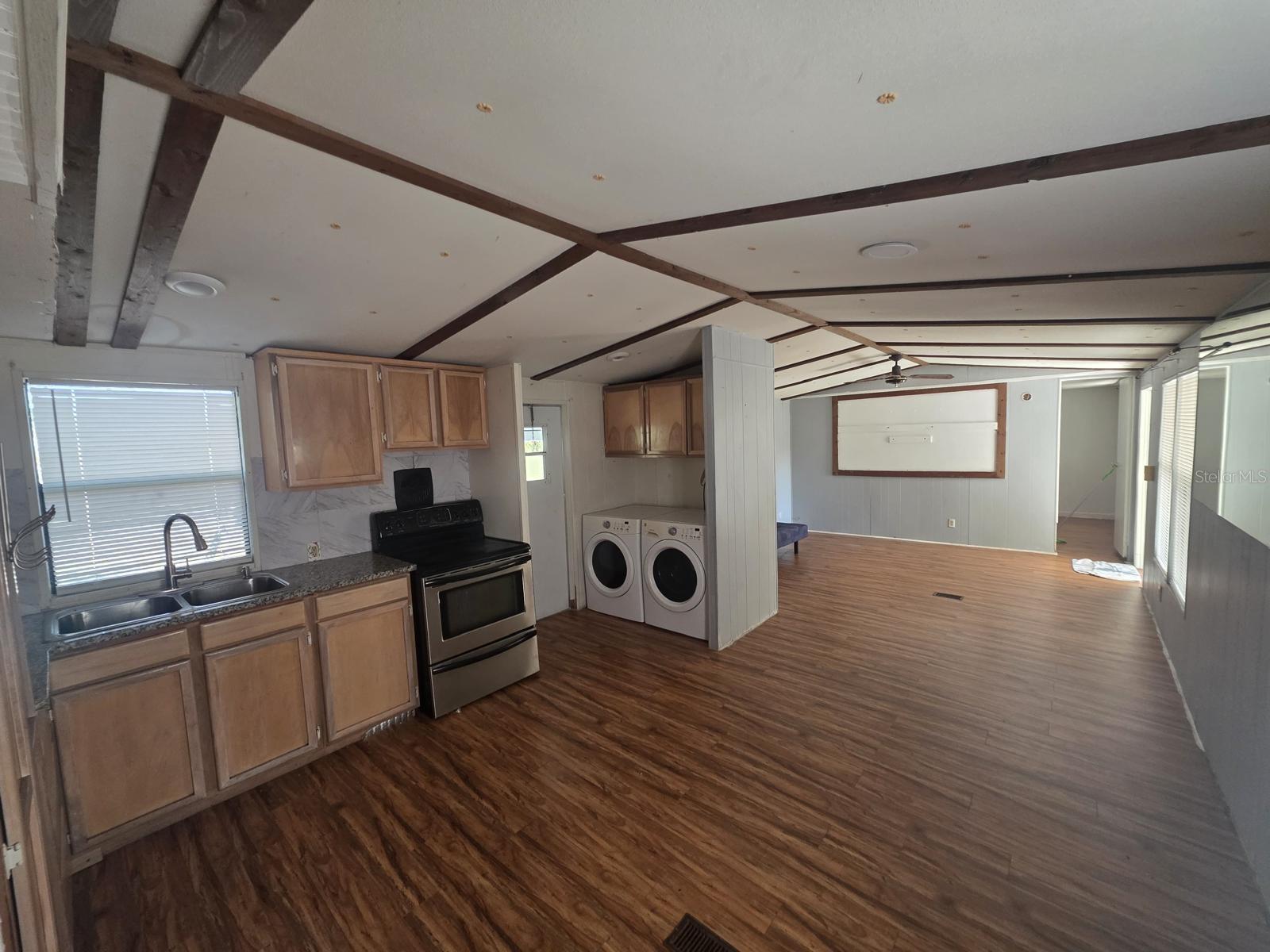 2211 RONALD REAGAN PKWY, DAVENPORT, FL, 33896