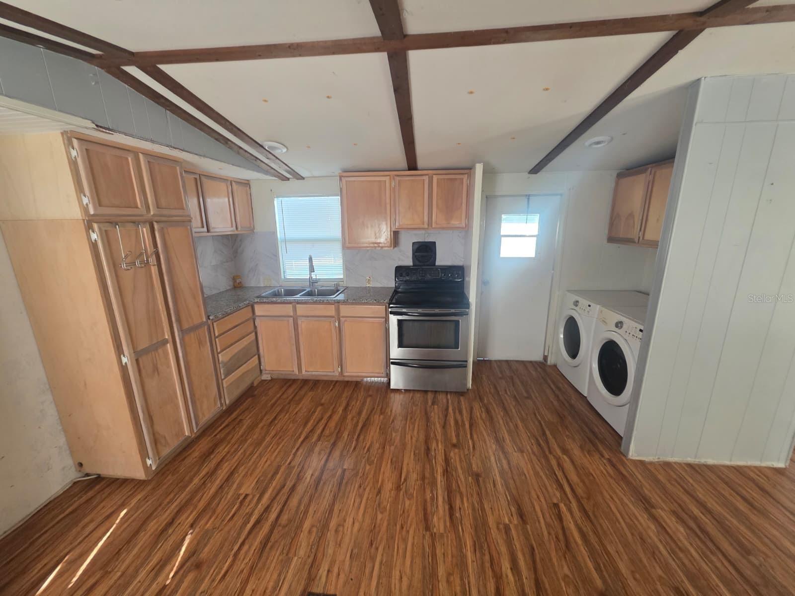 2211 RONALD REAGAN PKWY, DAVENPORT, FL, 33896