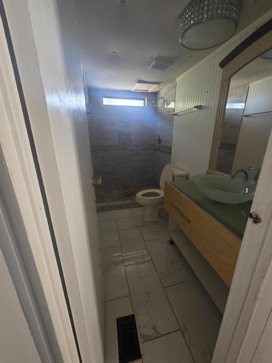 2211 RONALD REAGAN PKWY, DAVENPORT, FL, 33896