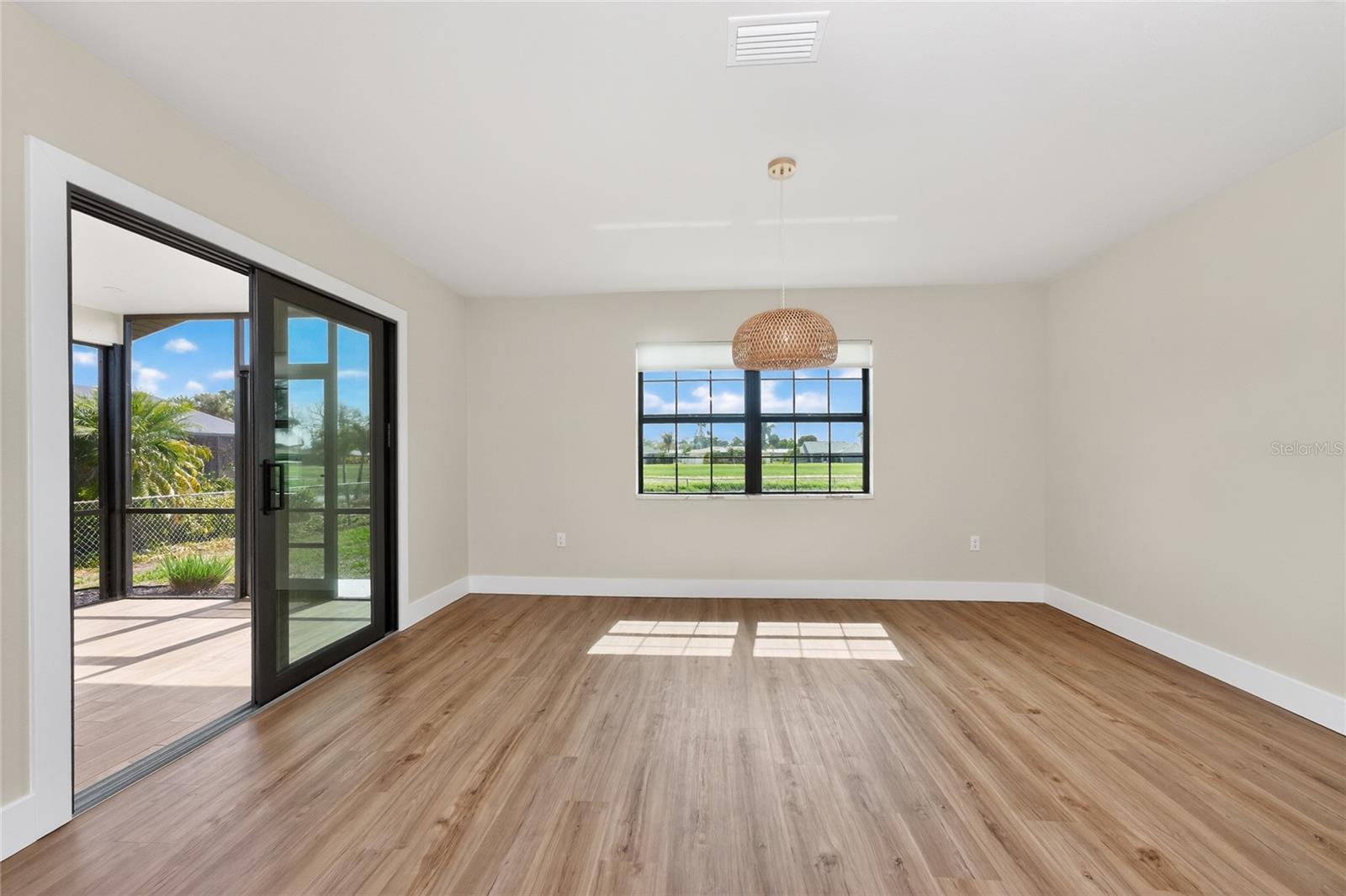 9 OAKLAND HILLS CT, ROTONDA WEST, FL, 33947