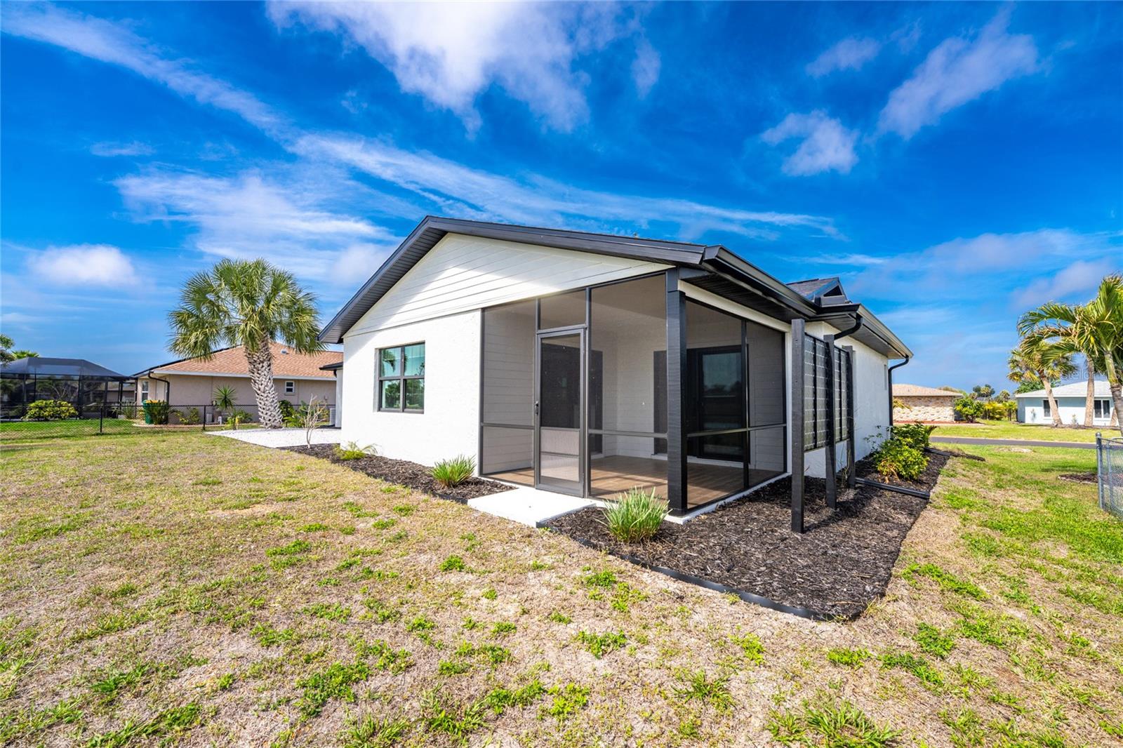 9 OAKLAND HILLS CT, ROTONDA WEST, FL, 33947