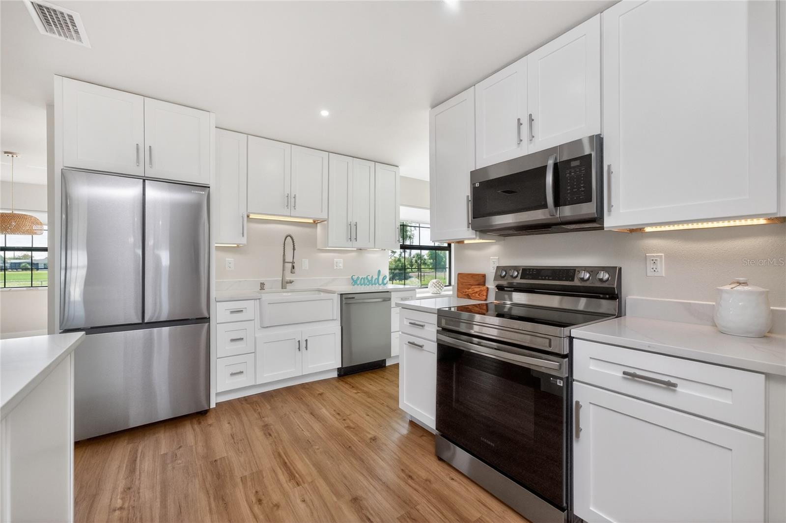 9 OAKLAND HILLS CT, ROTONDA WEST, FL, 33947