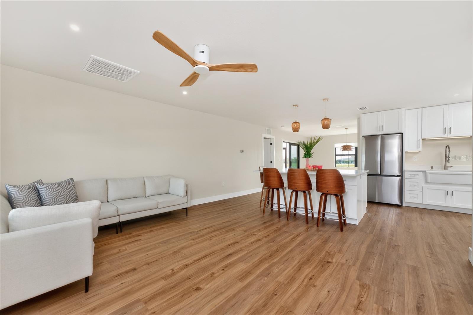 9 OAKLAND HILLS CT, ROTONDA WEST, FL, 33947