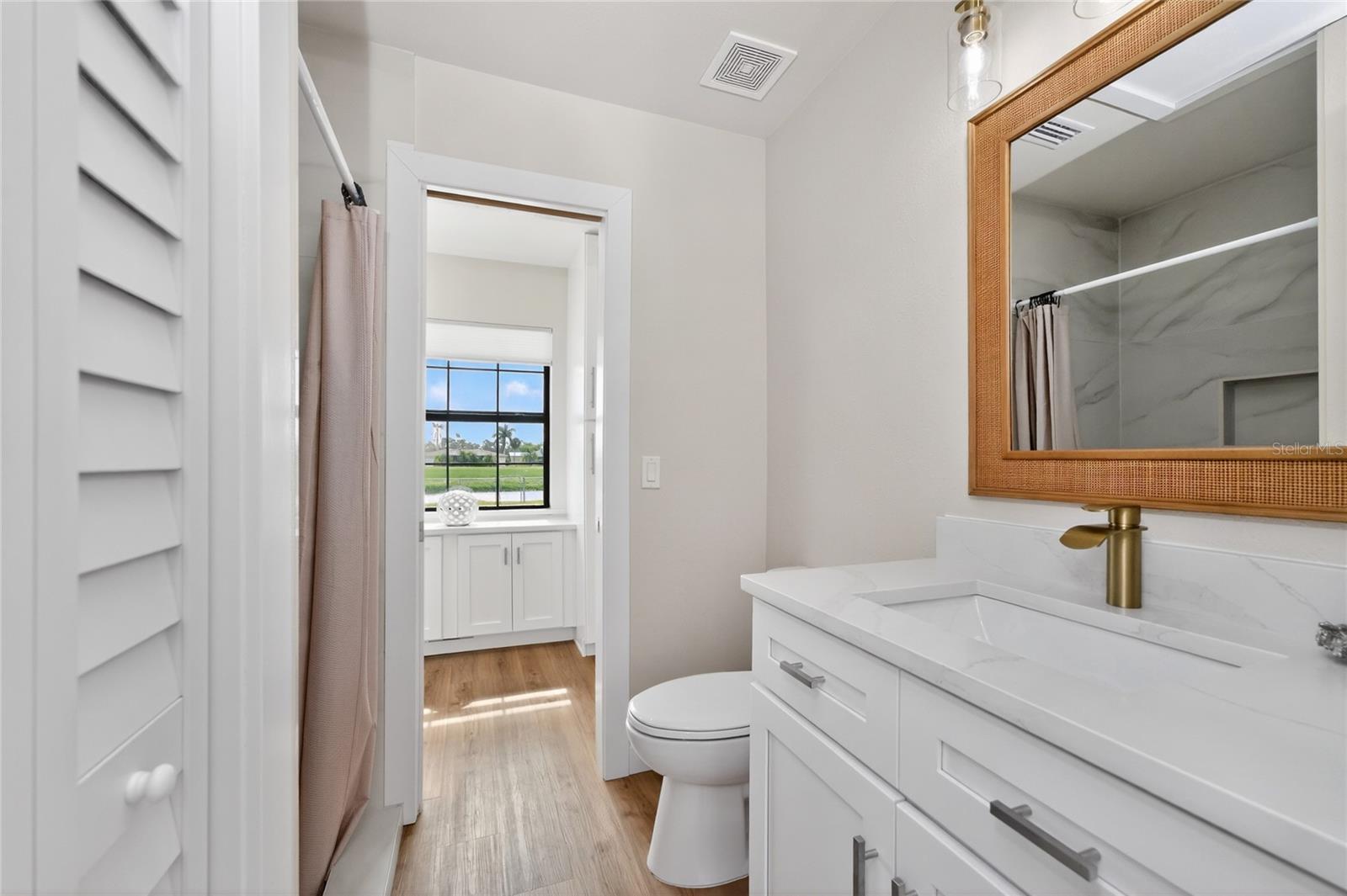 9 OAKLAND HILLS CT, ROTONDA WEST, FL, 33947