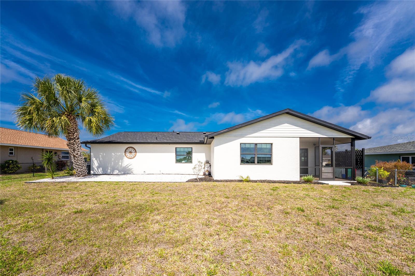 9 OAKLAND HILLS CT, ROTONDA WEST, FL, 33947