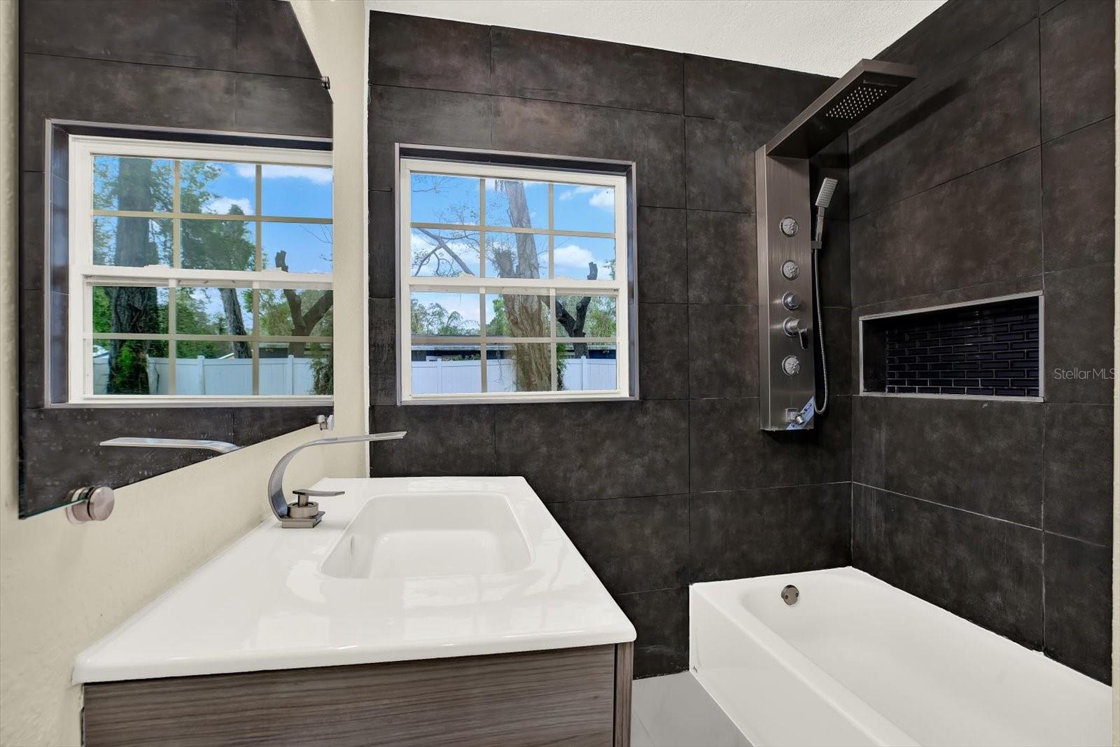 1910 E WILDER AVE, TAMPA, FL, 33610