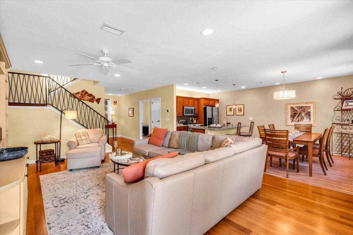1685 LAUREL ST #4, SARASOTA, FL, 34236