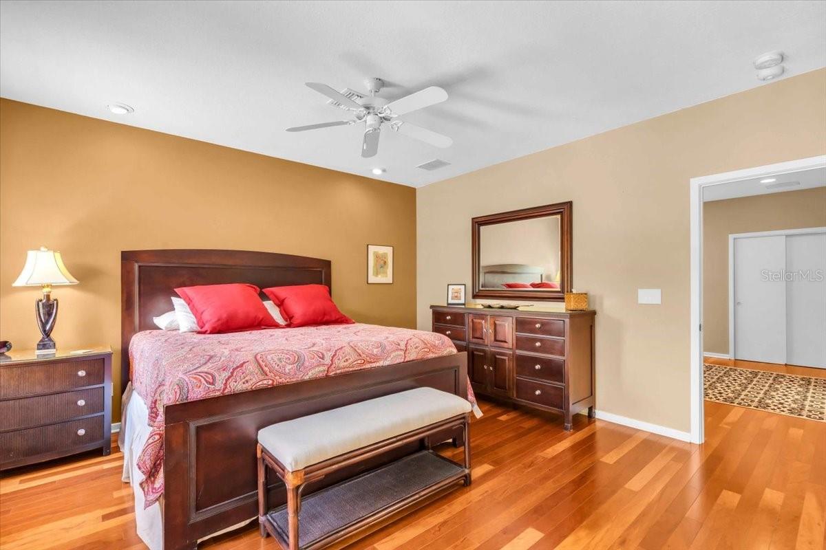 1685 LAUREL ST #4, SARASOTA, FL, 34236