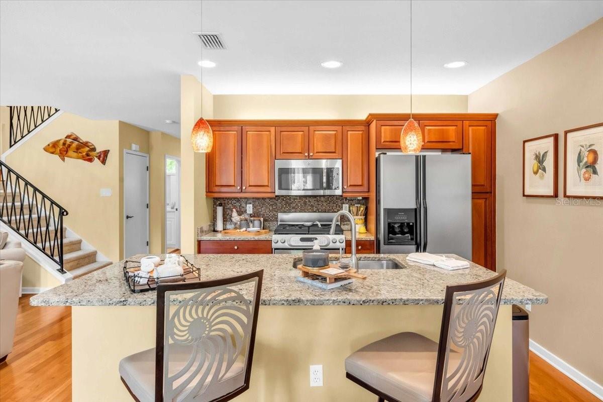 1685 LAUREL ST #4, SARASOTA, FL, 34236