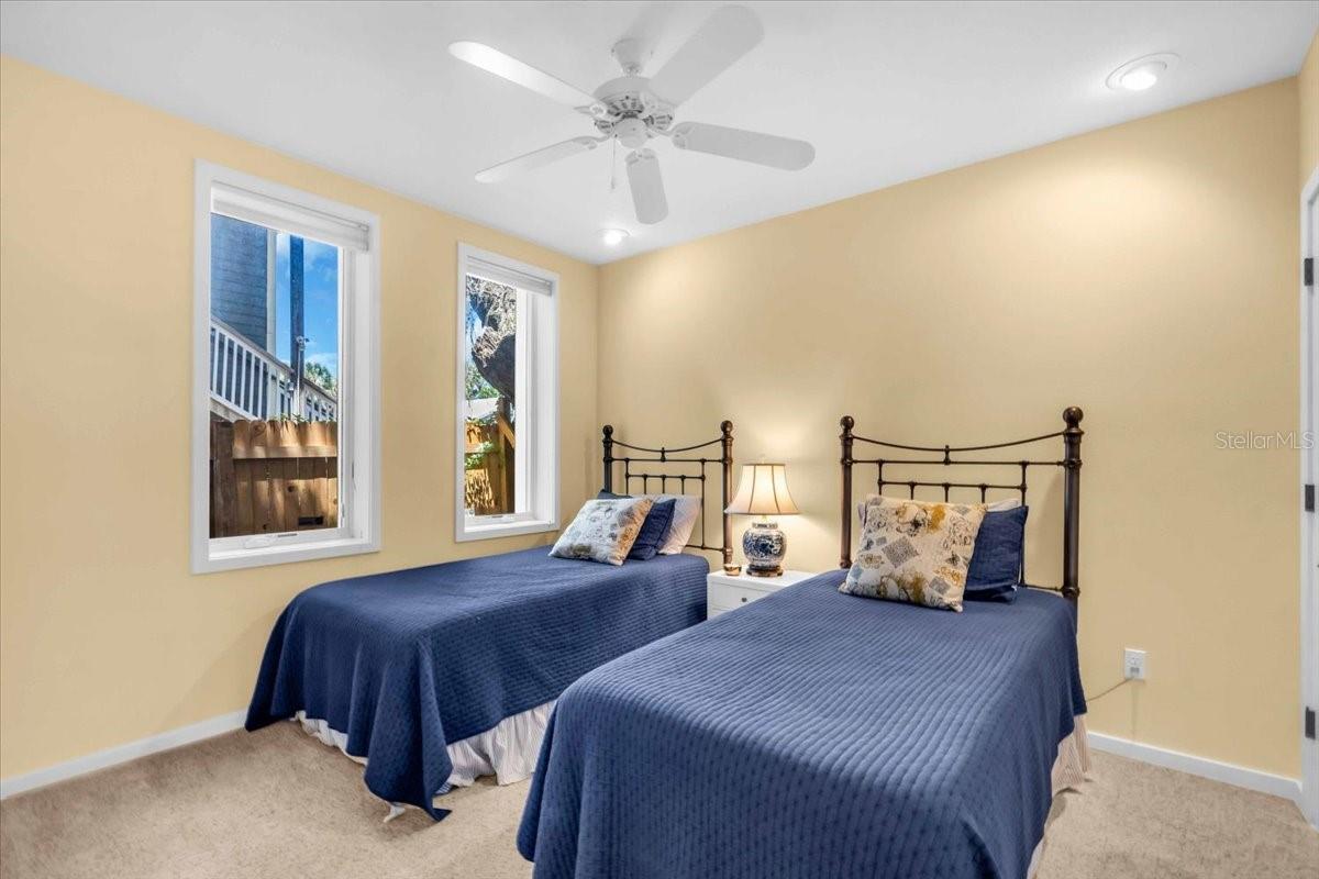 1685 LAUREL ST #4, SARASOTA, FL, 34236