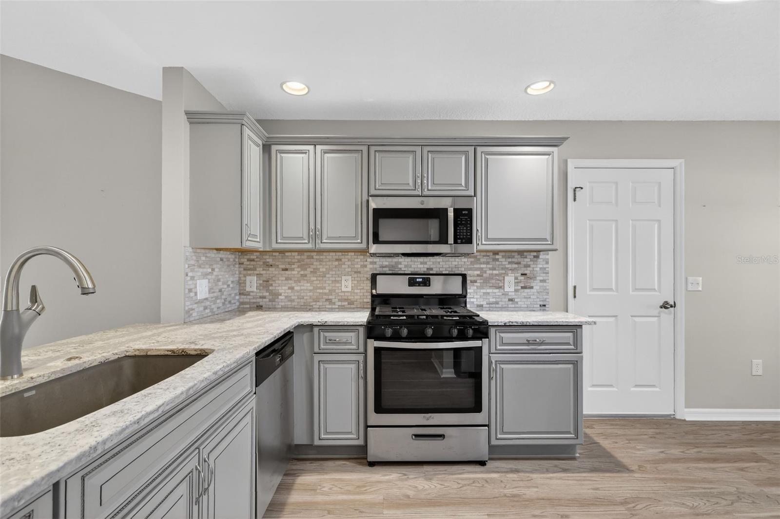 17559 SE 81ST PARNASSUS CT, THE VILLAGES, FL, 32162