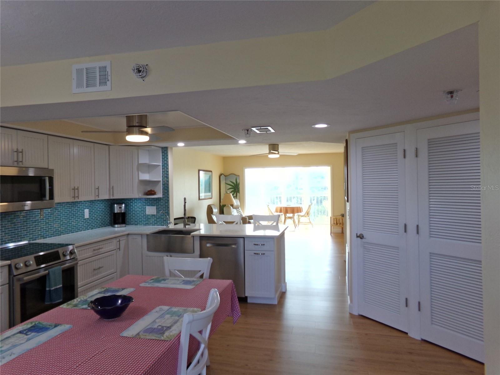 1401 S MCCALL RD #207, ENGLEWOOD, FL, 34223