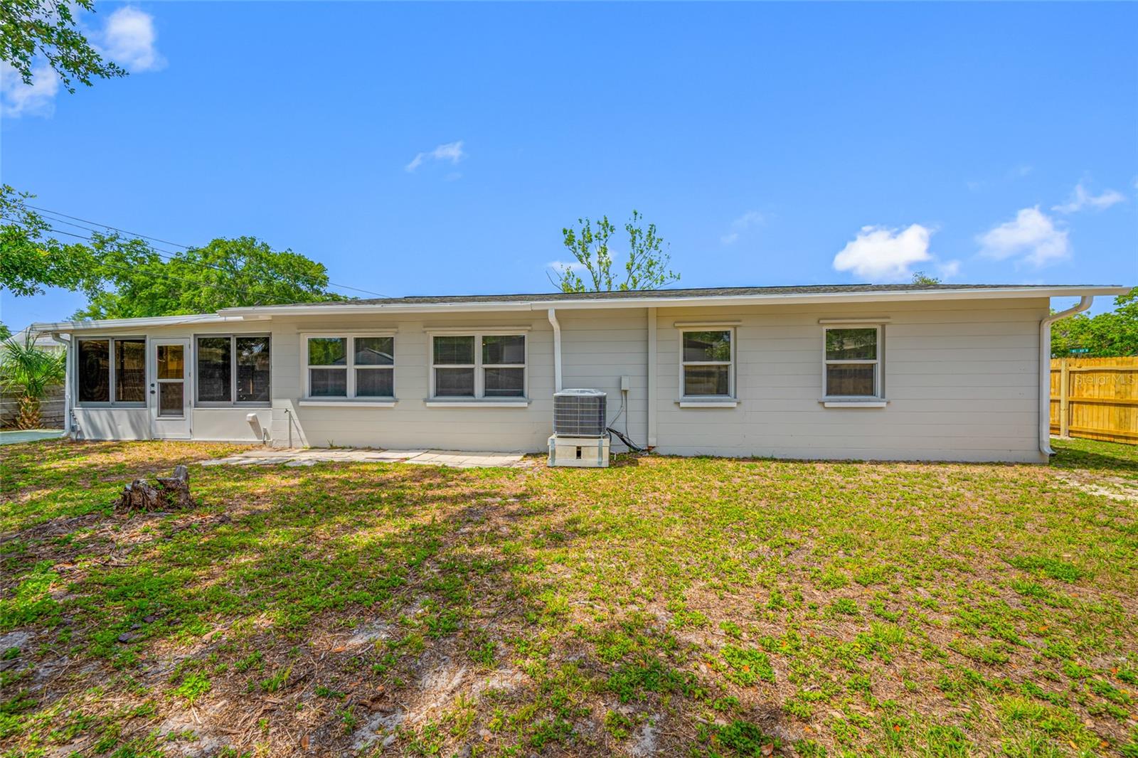 1100 81ST AVE N, ST PETERSBURG, FL, 33702