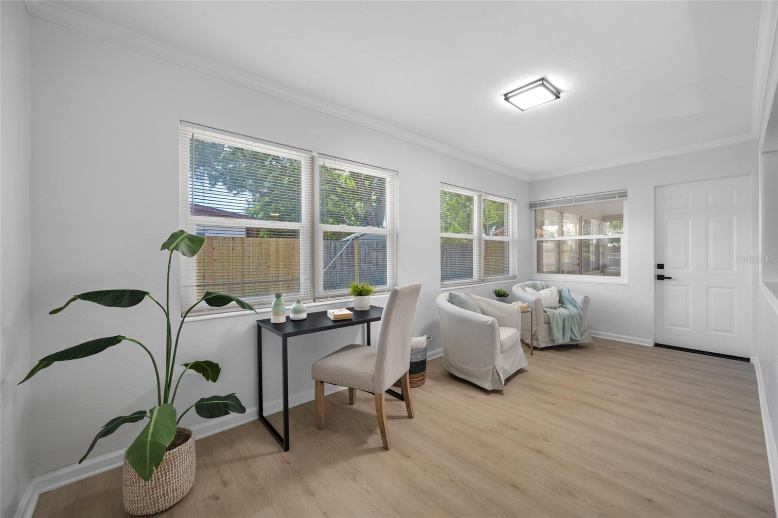 1100 81ST AVE N, ST PETERSBURG, FL, 33702