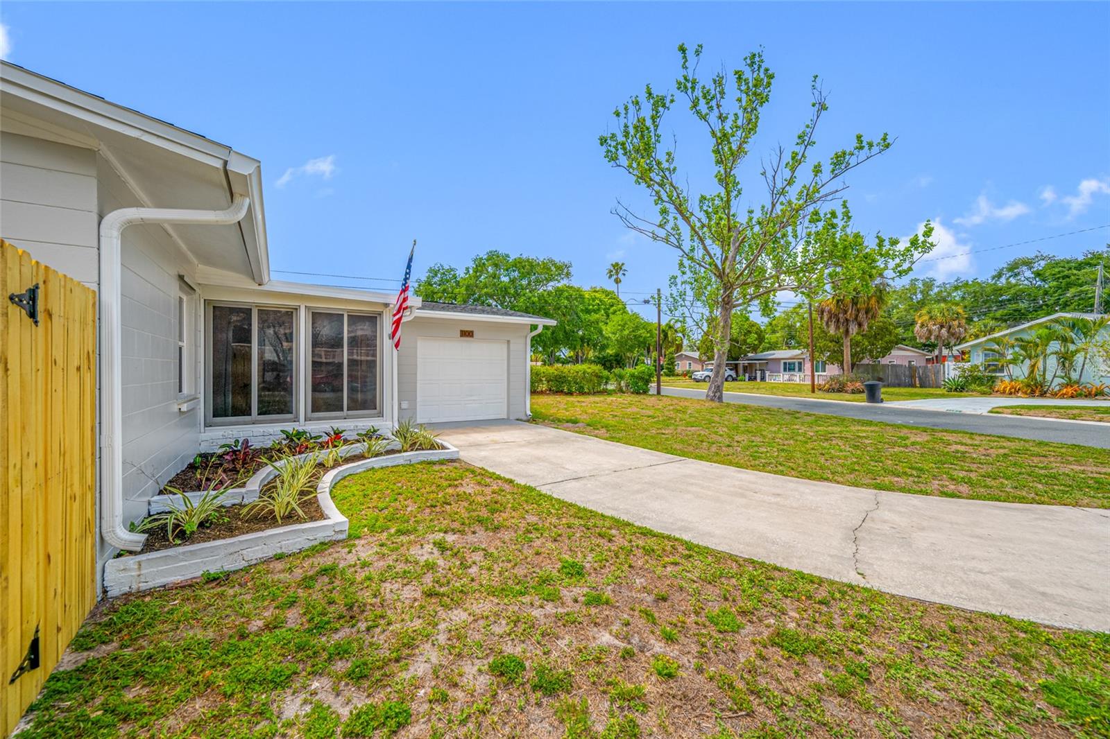 1100 81ST AVE N, ST PETERSBURG, FL, 33702