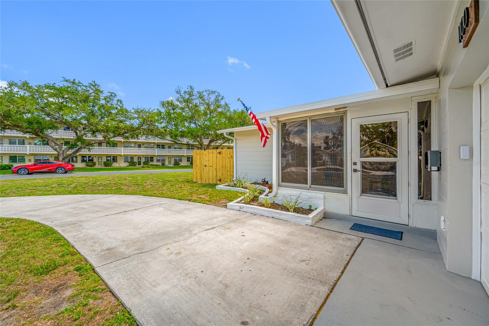 1100 81ST AVE N, ST PETERSBURG, FL, 33702