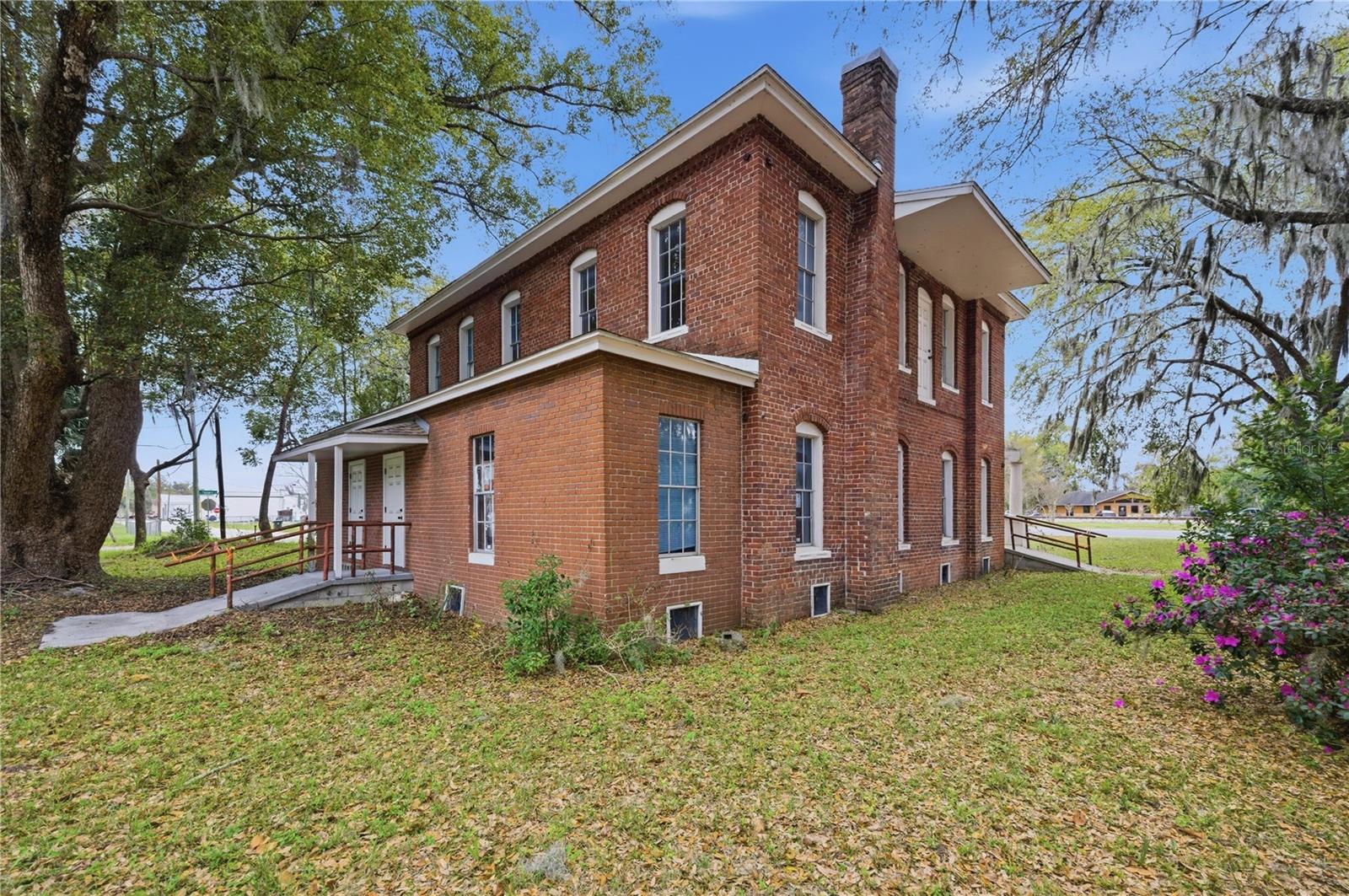 120 N MAIN ST, BUSHNELL, FL, 33513