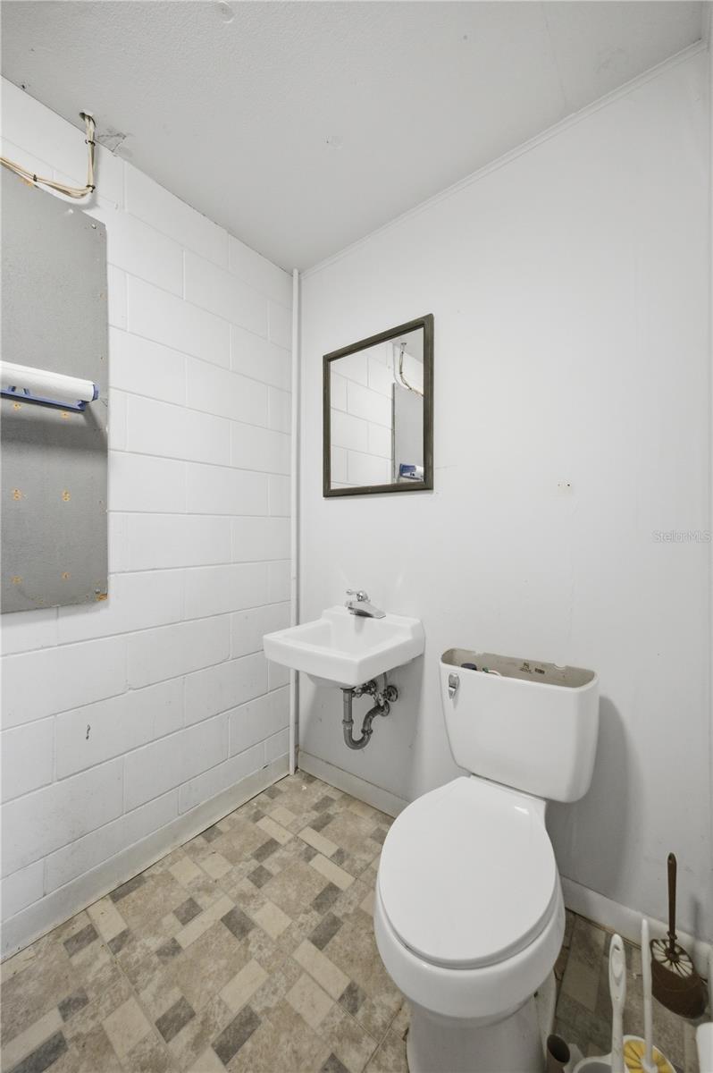 120 N MAIN ST, BUSHNELL, FL, 33513