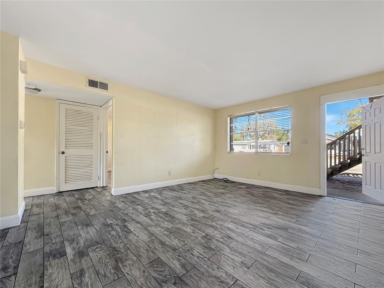 820 STATE AVE #2, HOLLY HILL, FL, 32117