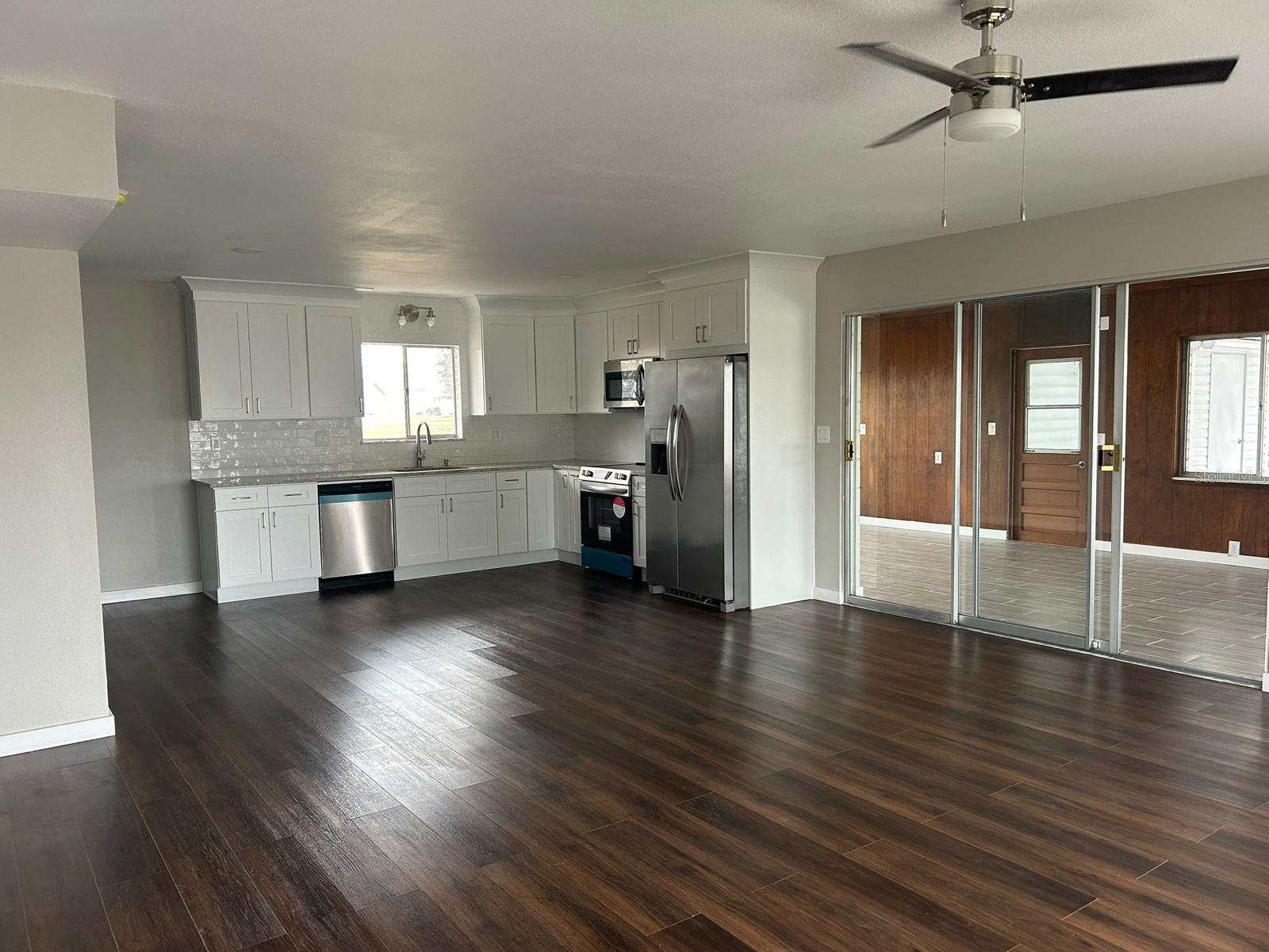 702 DESERT HILLS WAY, SUN CITY CENTER, FL, 33573