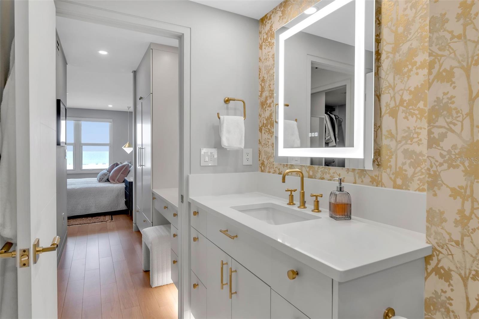 5740 MIDNIGHT PASS RD #403, SARASOTA, FL, 34242