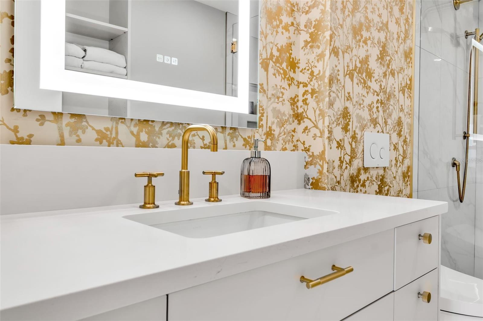 5740 MIDNIGHT PASS RD #403, SARASOTA, FL, 34242