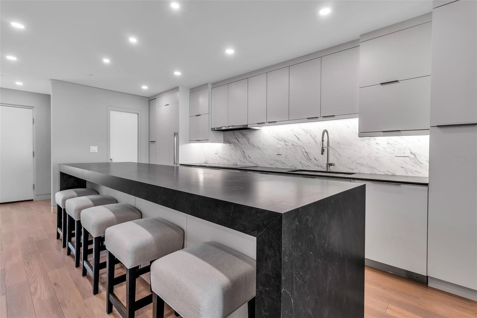 5740 MIDNIGHT PASS RD #403, SARASOTA, FL, 34242