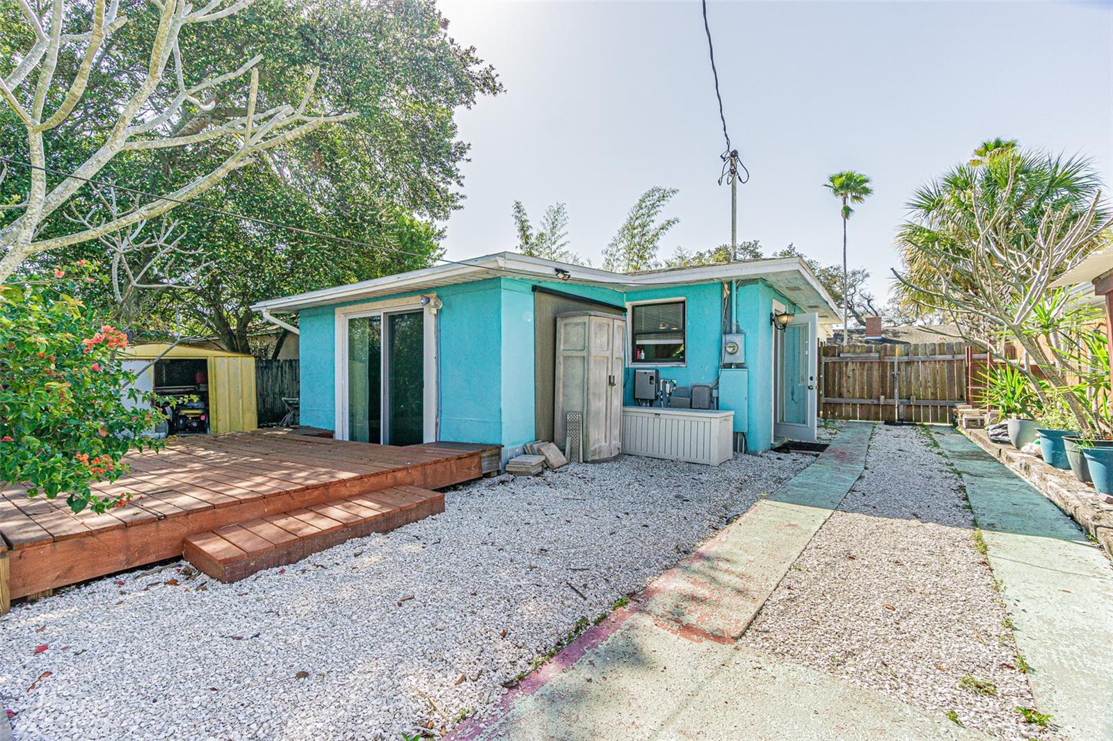 1024 APACHE TRL, CLEARWATER, FL, 33755