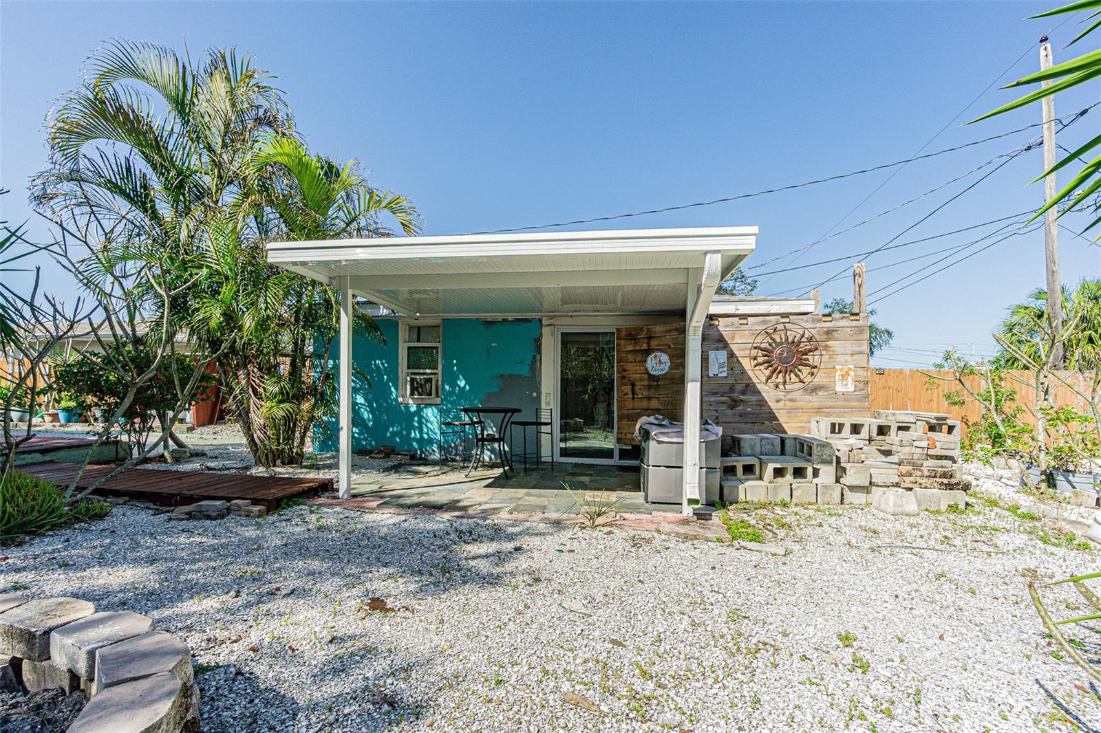 1024 APACHE TRL, CLEARWATER, FL, 33755