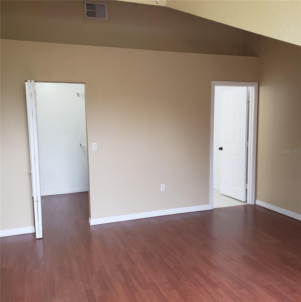 5016 SUNRIDGE PALMS DR, TAMPA, FL, 33617