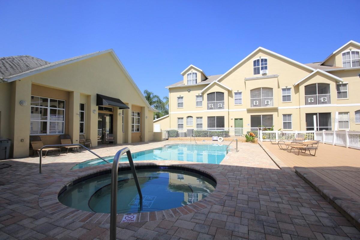 5016 SUNRIDGE PALMS DR, TAMPA, FL, 33617