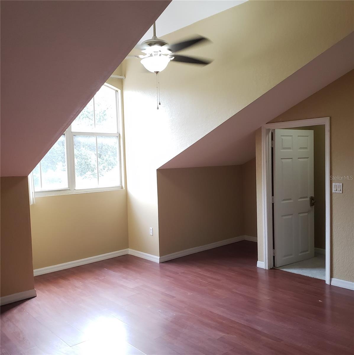 5016 SUNRIDGE PALMS DR, TAMPA, FL, 33617