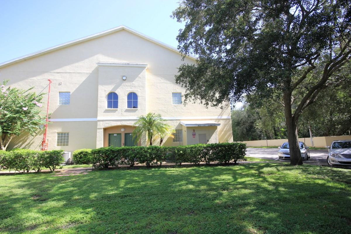 5016 SUNRIDGE PALMS DR, TAMPA, FL, 33617