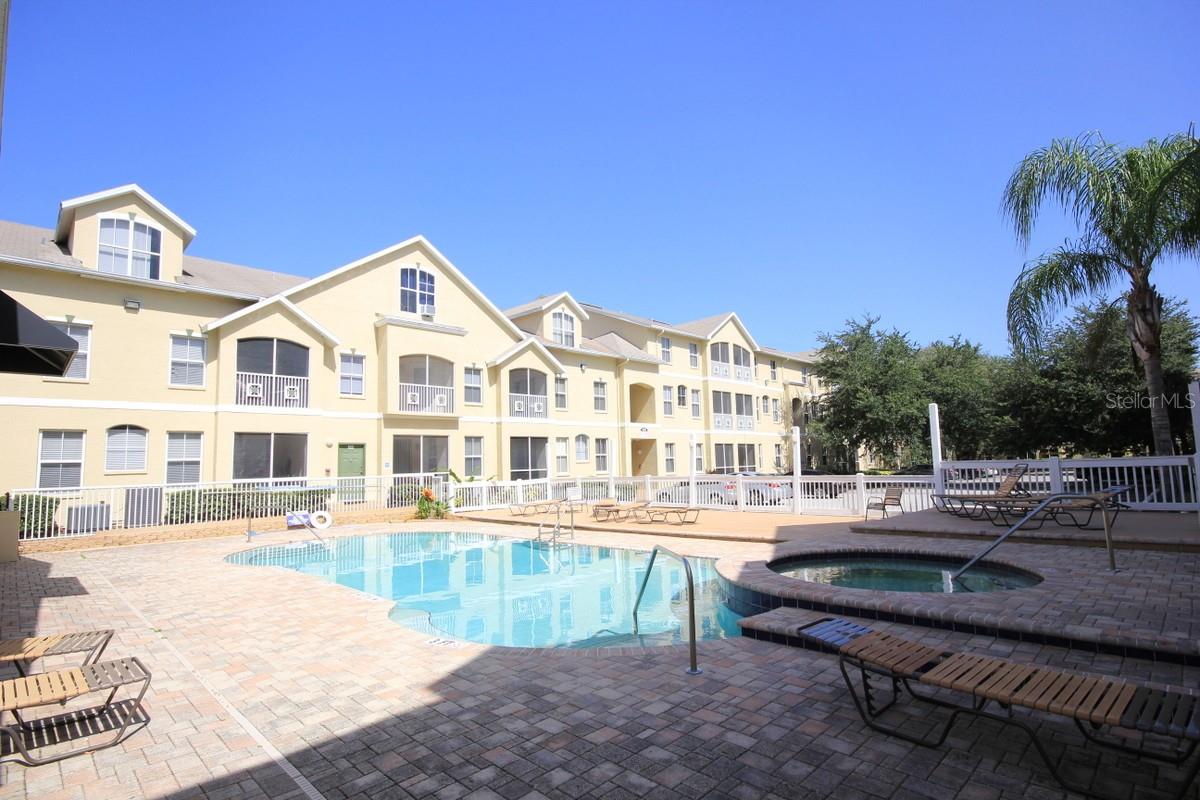 5016 SUNRIDGE PALMS DR, TAMPA, FL, 33617