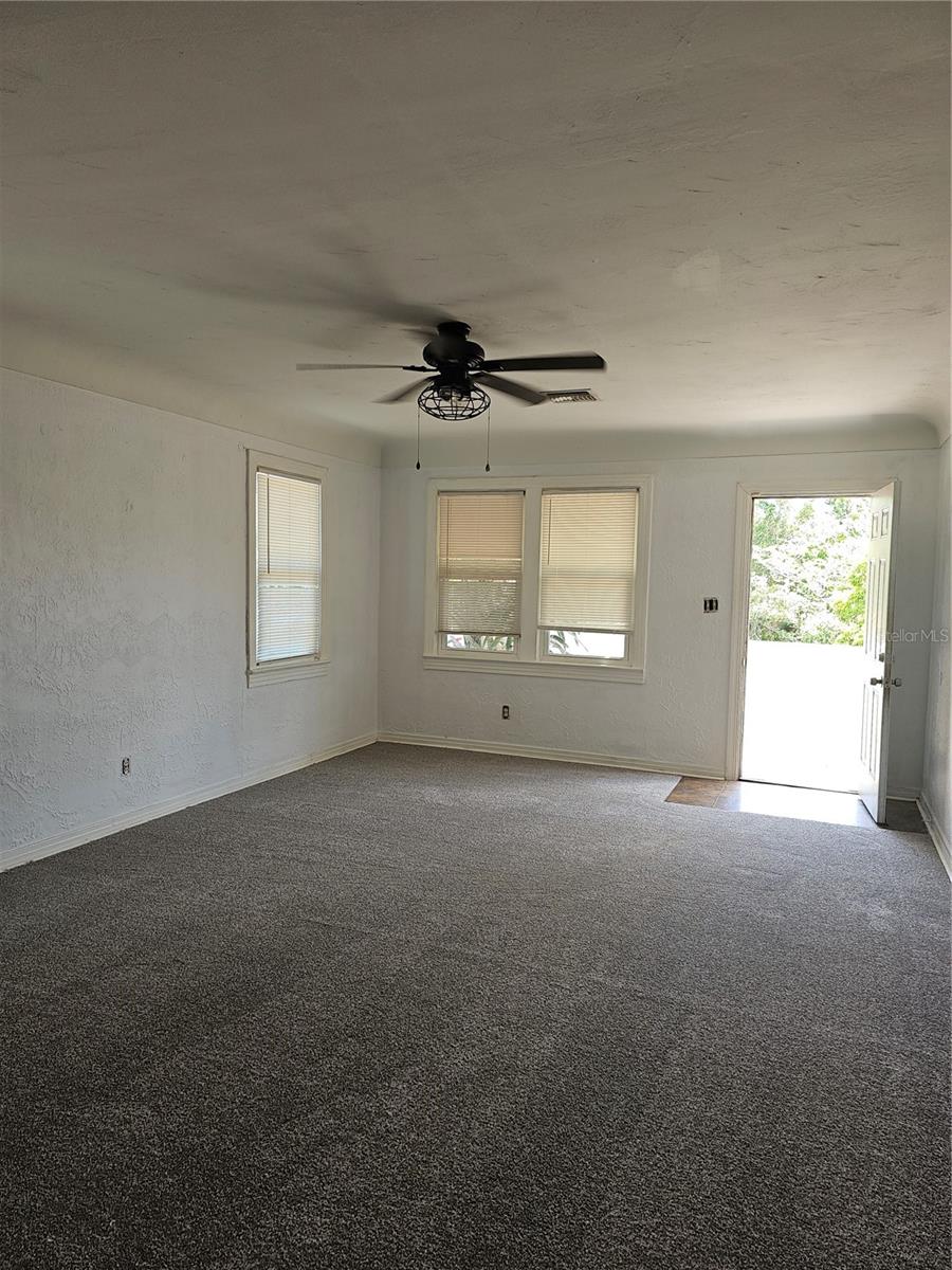 3825 49TH AVE N, ST PETERSBURG, FL, 33714