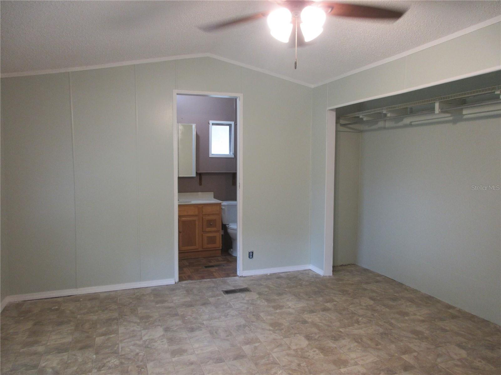 18640 SE 22ND LN, SILVER SPRINGS, FL, 34488