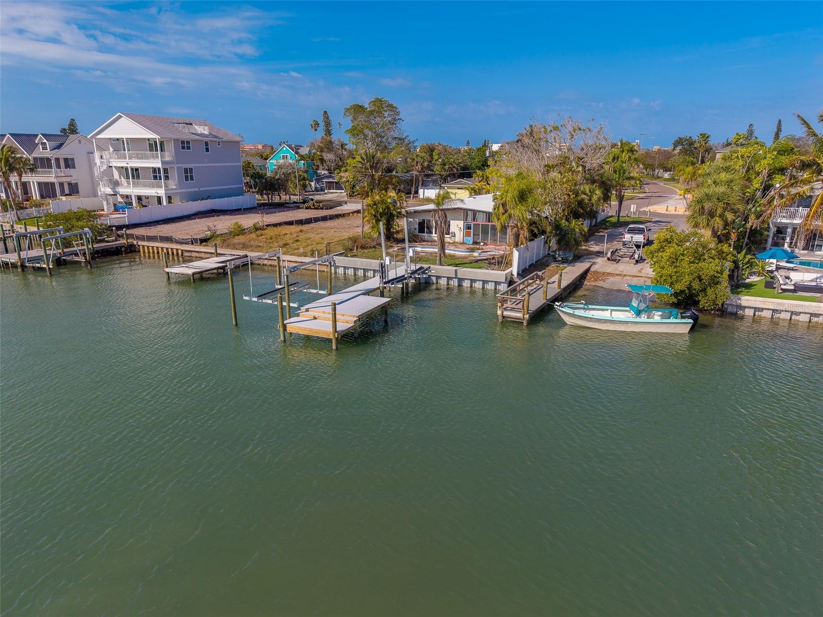 1217 BAY SHORE BLVD, INDIAN ROCKS BEACH, FL, 33785