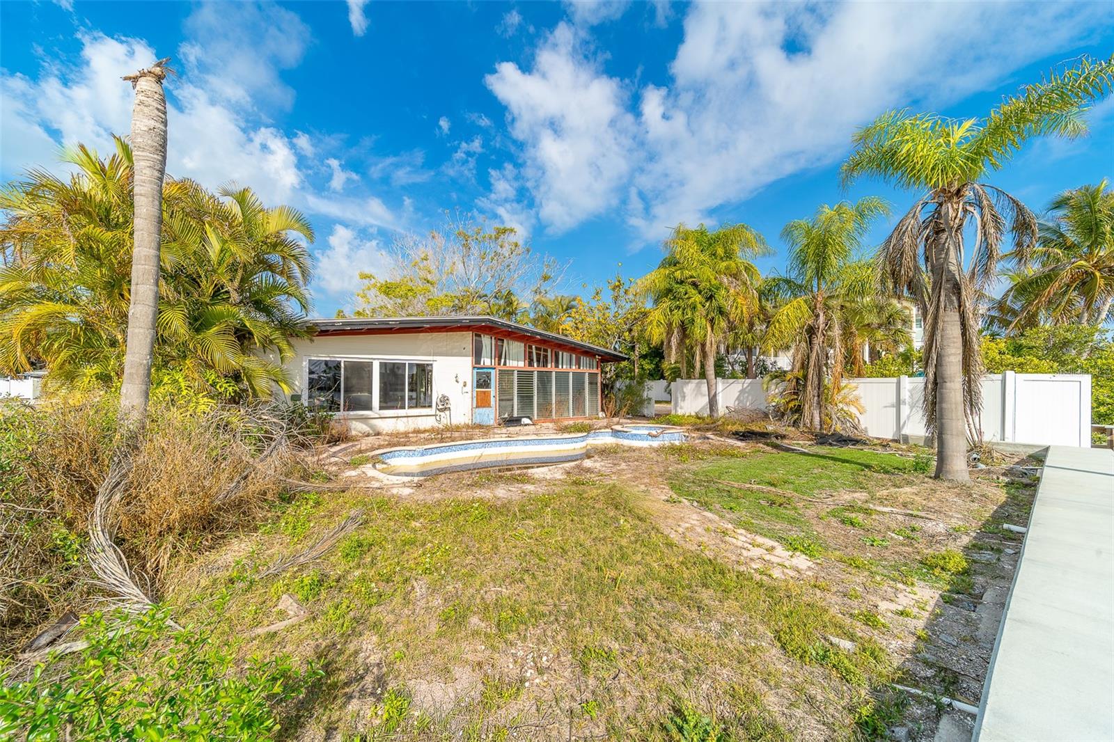 1217 BAY SHORE BLVD, INDIAN ROCKS BEACH, FL, 33785