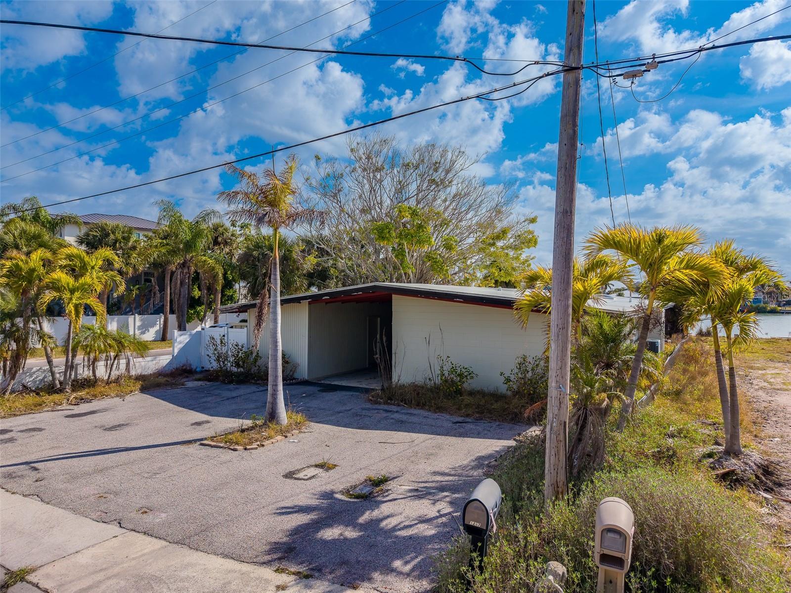 1217 BAY SHORE BLVD, INDIAN ROCKS BEACH, FL, 33785