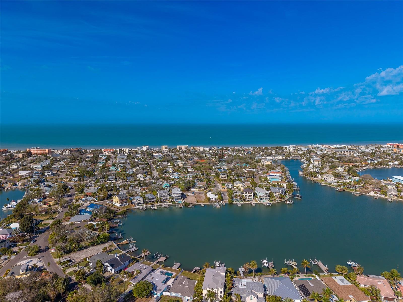 1217 BAY SHORE BLVD, INDIAN ROCKS BEACH, FL, 33785