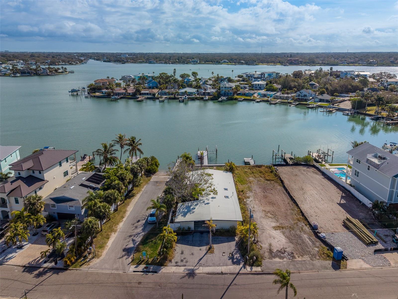 1217 BAY SHORE BLVD, INDIAN ROCKS BEACH, FL, 33785