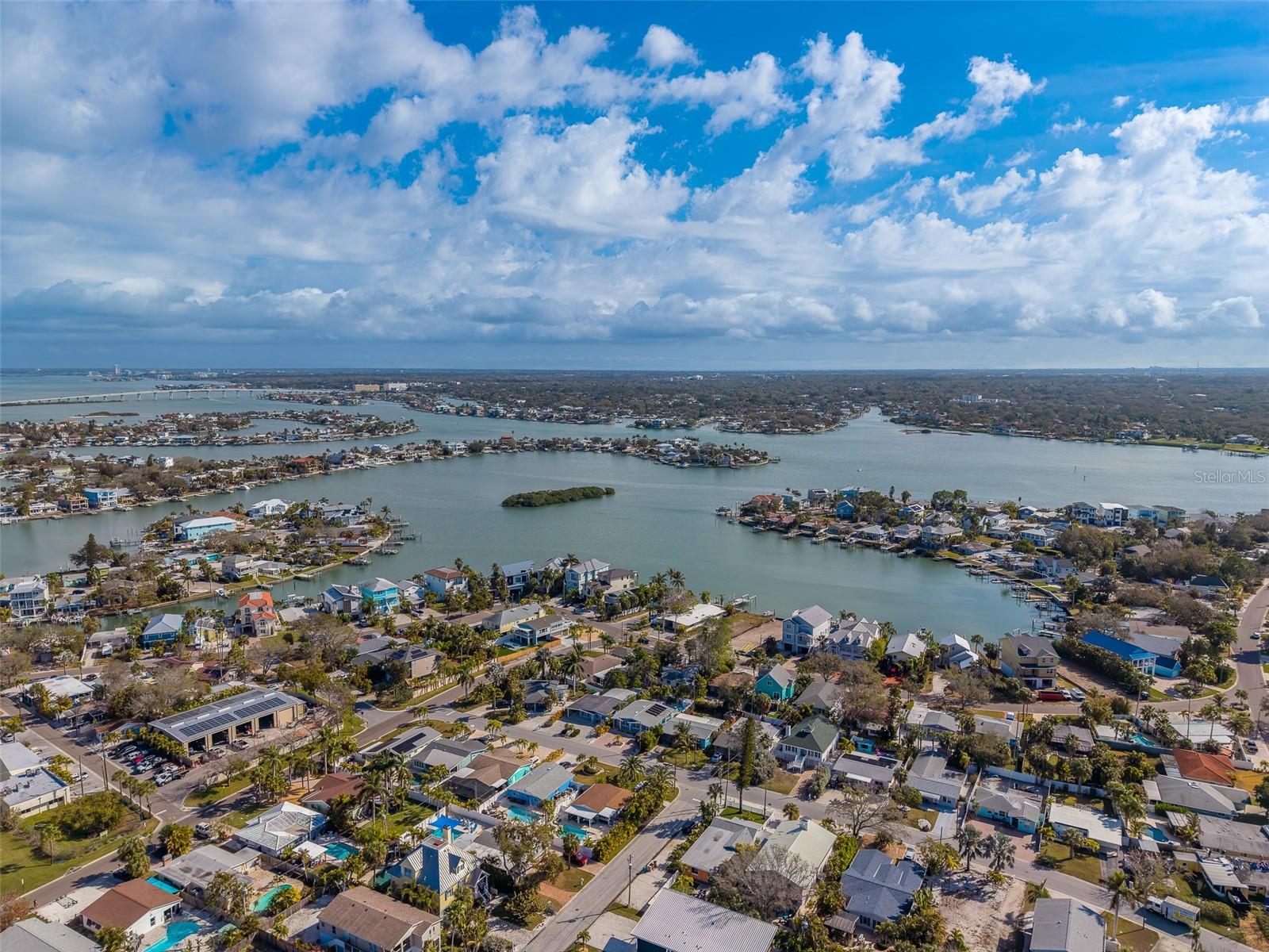 1217 BAY SHORE BLVD, INDIAN ROCKS BEACH, FL, 33785