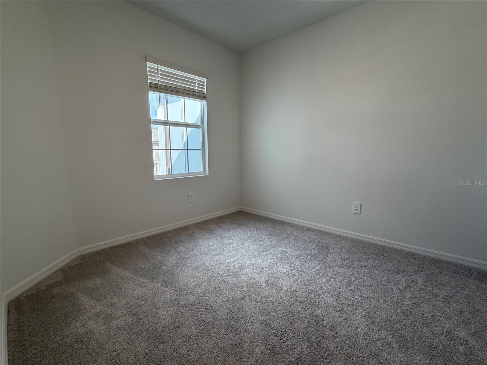 3332 LAPIS LAKE DR, ZEPHYRHILLS, FL, 33541