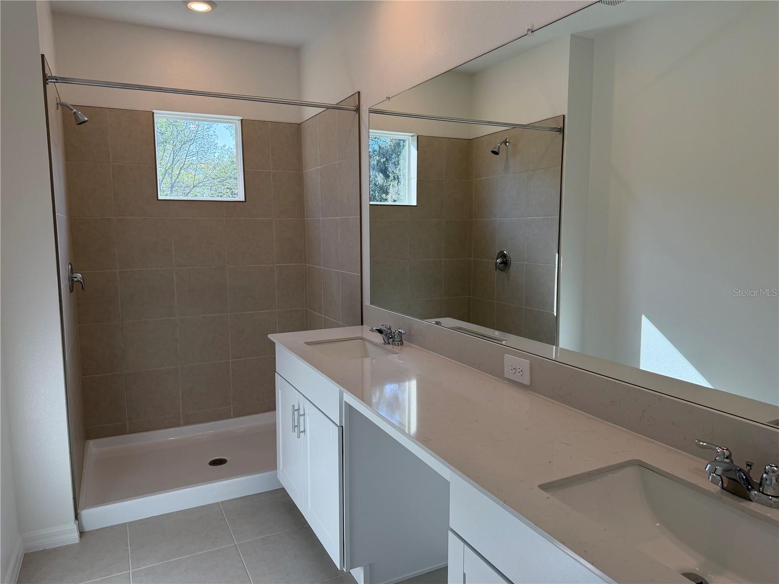 3332 LAPIS LAKE DR, ZEPHYRHILLS, FL, 33541